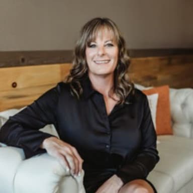 Image of Angie Pyle