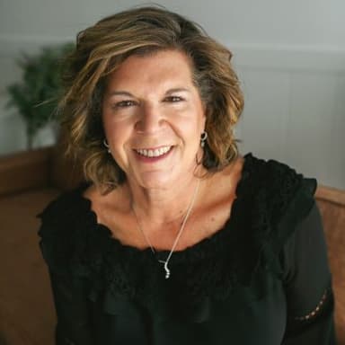 Image of Cathy Warga