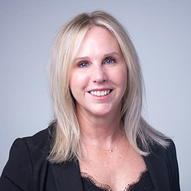 Image of Julie Whalen