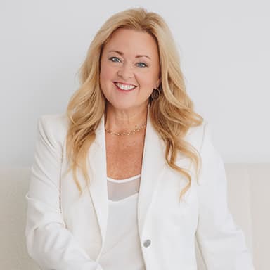 Image of Kelly Stephens