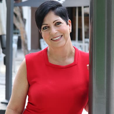 Image of Nellie Hernandez