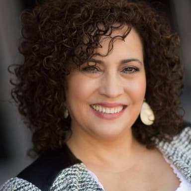 Image of Silvia Estrada