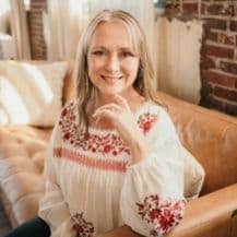 Image of Nicole Larke