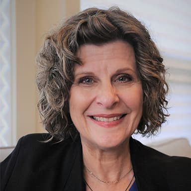 Image of Lisa Pearce