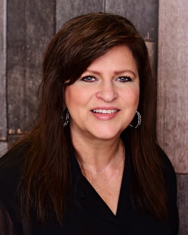 Image of Debbie Hartman