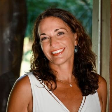 Image of Melissa Valenzuela Cotton