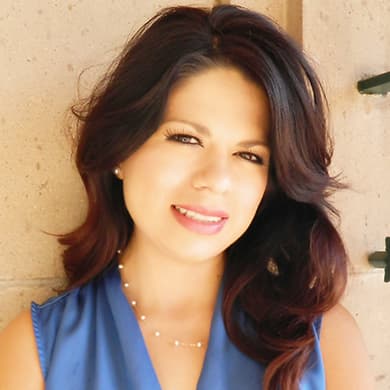 Image of Mayra Valdez